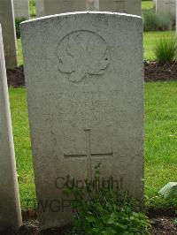 Etaples Military Cemetery - Parker, C